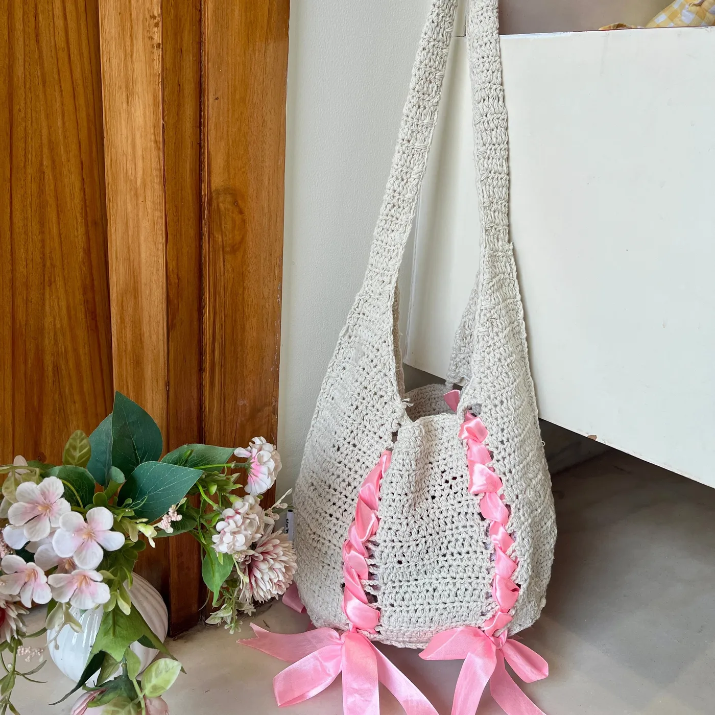 White & Pink Bow Crochet Tote Bag, photo 4